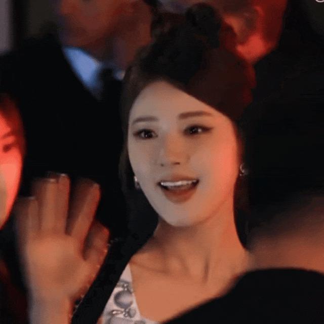 这瓜，好姐妹开始互撕了？