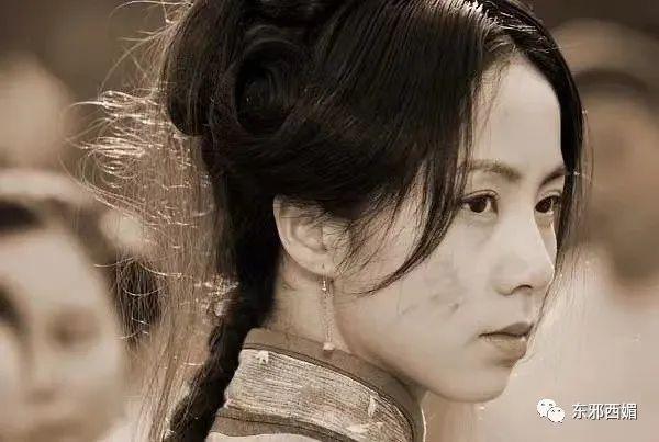 好惨烈的对比！神颜啥时候这么不值钱了……