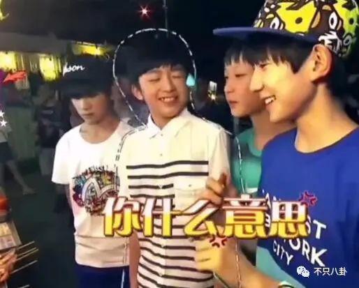 这么喜欢混粉圈，难道粉丝也是他俩恋爱play的一环吗？