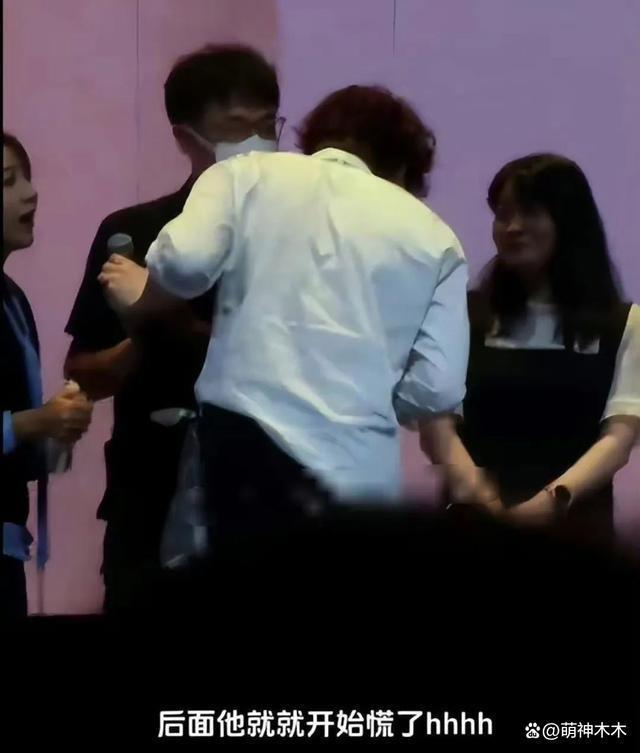 李钟硕与公司不再续约，和女友IU差距越来越大