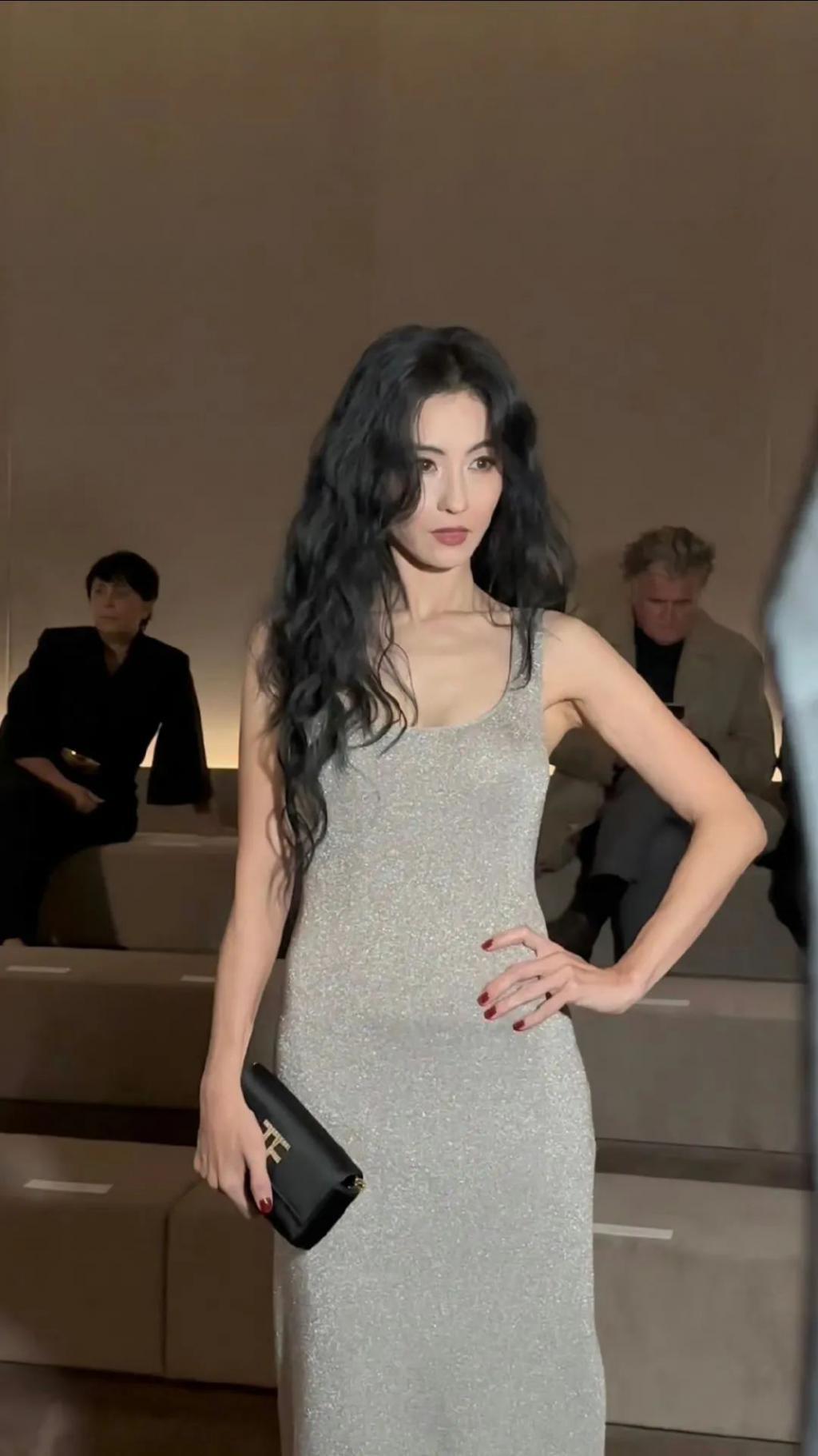 非得活成她才算赢？