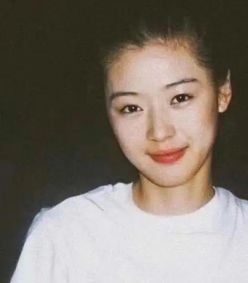 非得活成她才算赢？