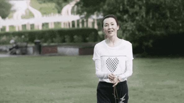 非得活成她才算赢？