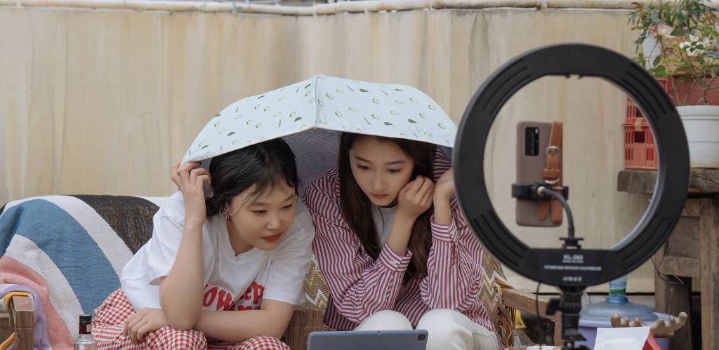 李佳琦风波还没平息， 24 小时工作的 AI 主播已席卷直播间