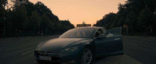 火了30年的顶级男星，这次真·凉了