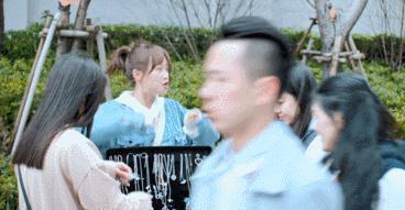 蓝盈莹新剧，真的太二了！