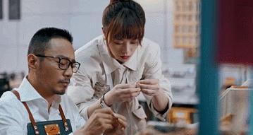 蓝盈莹新剧，真的太二了！