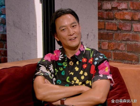 吴彦祖停工4年复出受访，自嘲是过气艺人，常被10岁女儿取笑