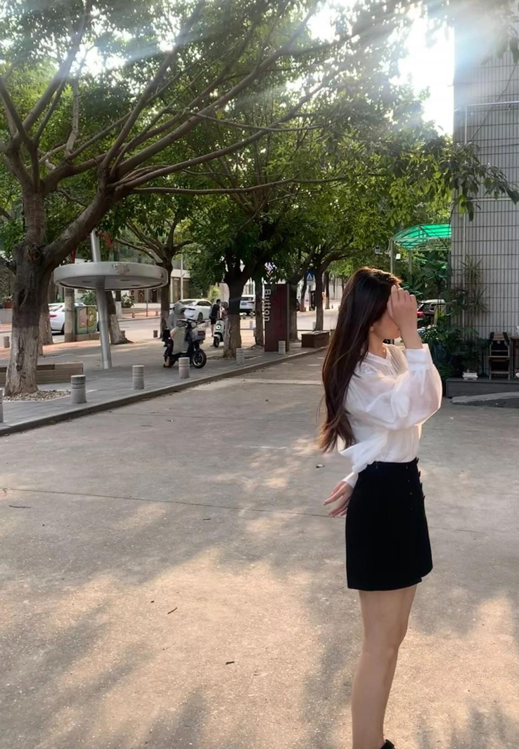 杨幂卫衣 新中式混搭太潮了吧！迷上新中式的杨幂，好一个灵动娇俏！