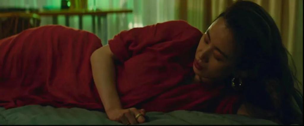 再扑下去，影后的观众缘怕是要败光了