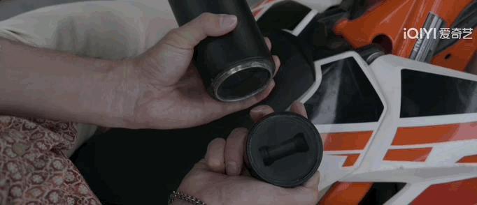 接这么猛的剧本，活该他爆红