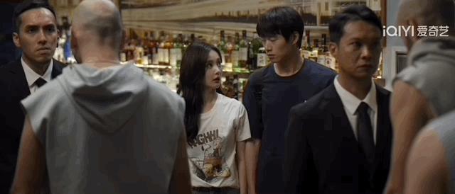 接这么猛的剧本，活该他爆红