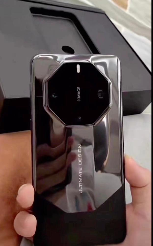 华为超高端旗舰曝光？网传Mate60RS照片现身 明天发布会见