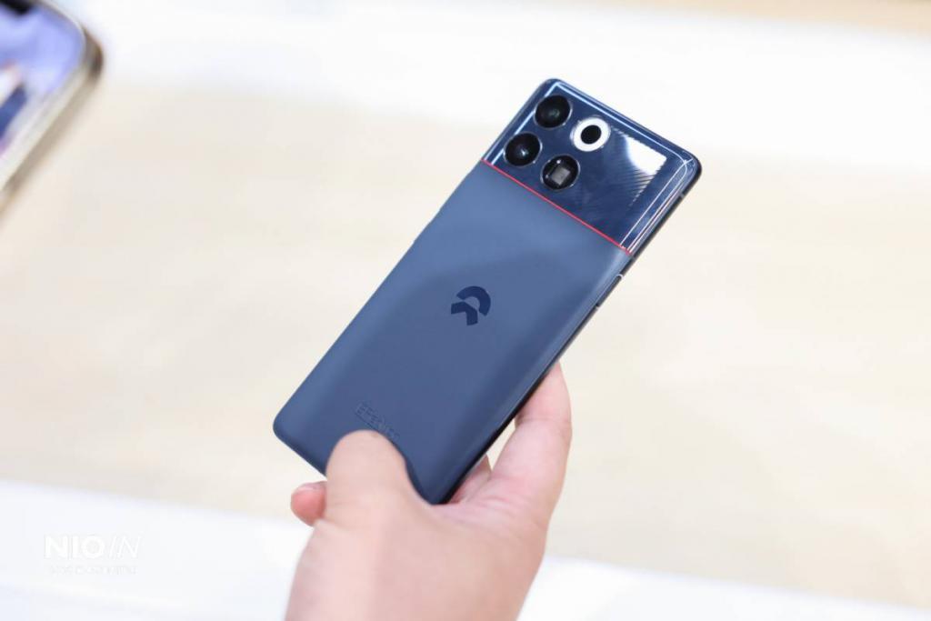 蔚来为什么做 NIO Phone 手机？我找到这些答案