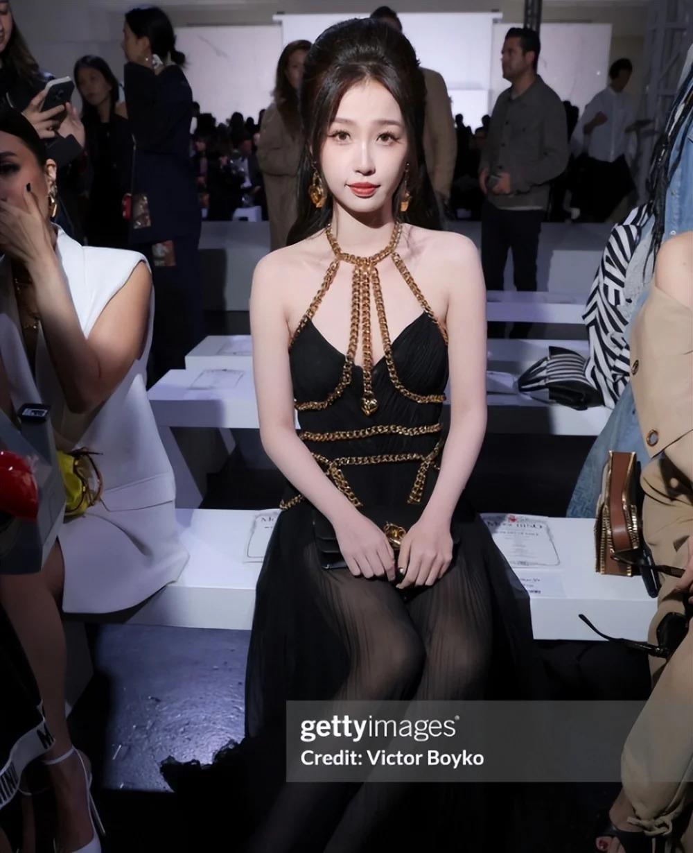 当张柏芝跟朱珠站在一起，我才彻底明白，什么叫顶级骨相