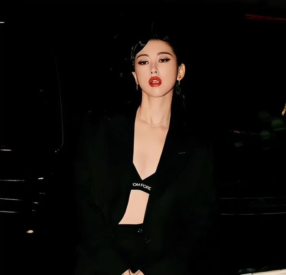 当张柏芝跟朱珠站在一起，我才彻底明白，什么叫顶级骨相