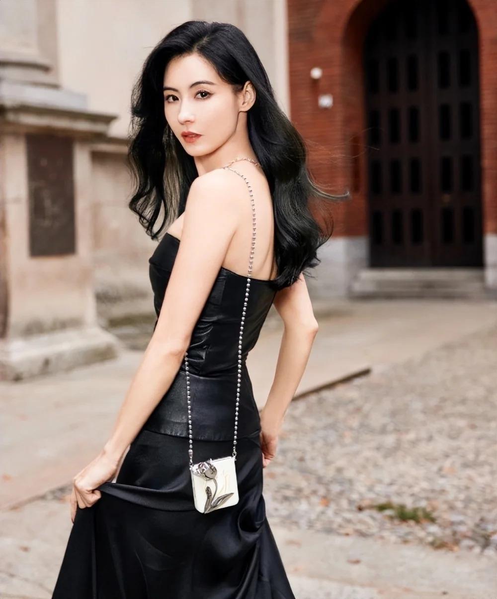 当张柏芝跟朱珠站在一起，我才彻底明白，什么叫顶级骨相