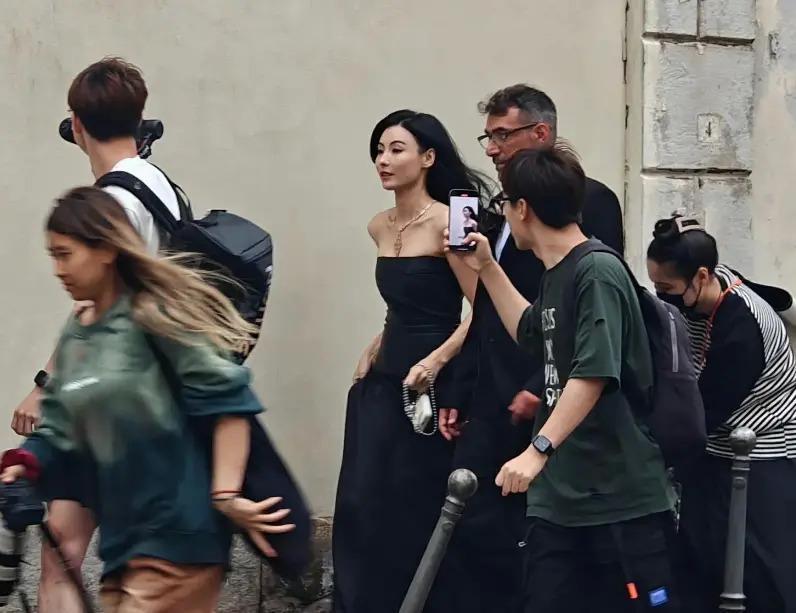 当张柏芝跟朱珠站在一起，我才彻底明白，什么叫顶级骨相