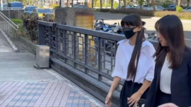 王力宏李靓蕾离婚案再开庭 两人各自由律师陪同现身