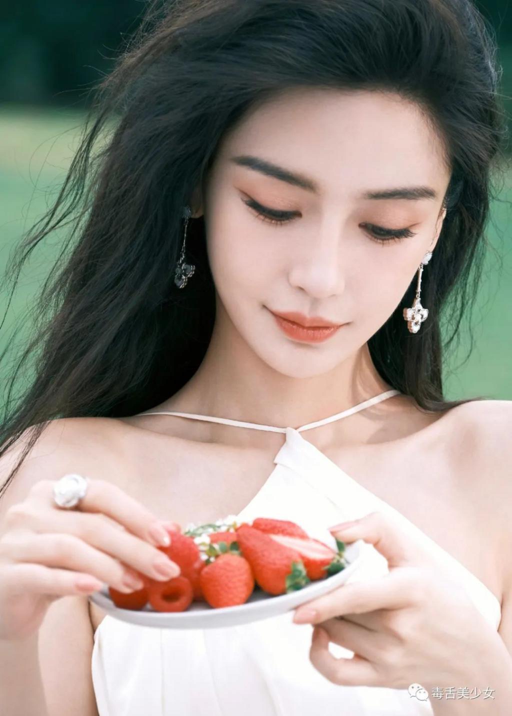 粉丝让她别再接戏了？