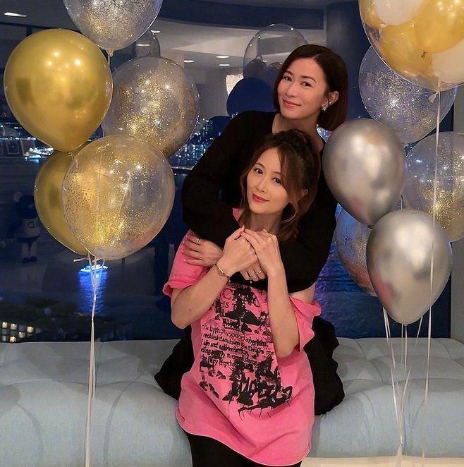 佘诗曼晒照为姚乐怡庆生：TVB七魔女再聚，状态超好！