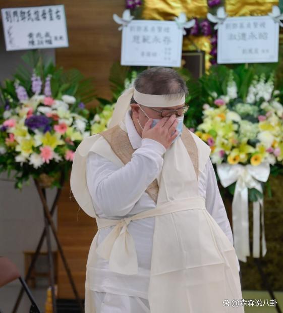 61岁港星穷到找妹妹求救，曾身无分文靠年迈母亲包三餐