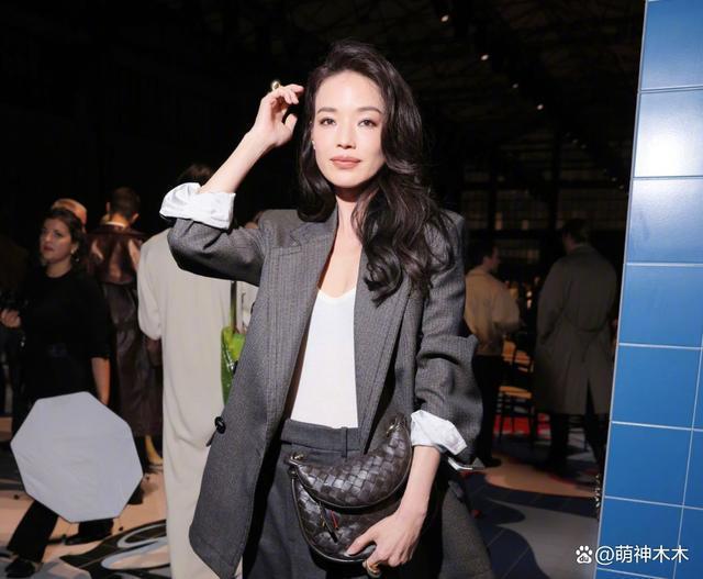 看了张柏芝舒淇看秀状态,就明白虞书欣赵露思差在哪