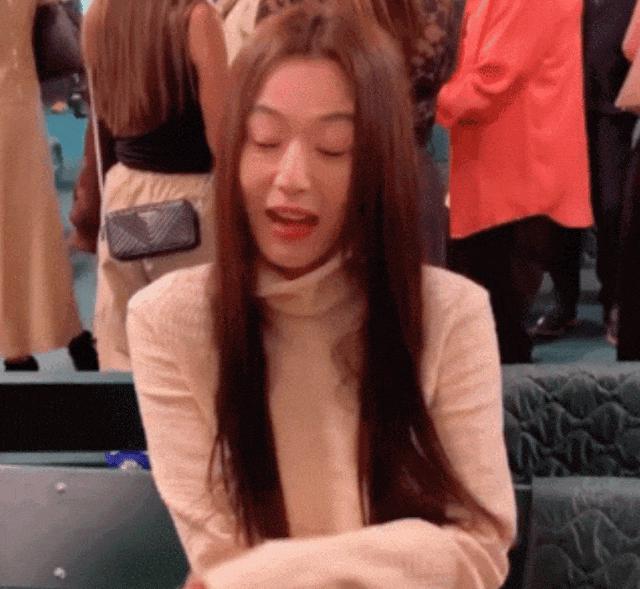 看了张柏芝舒淇看秀状态,就明白虞书欣赵露思差在哪