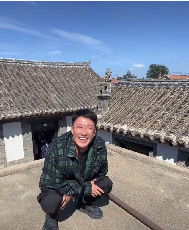 48岁于震定居山东老家！住青砖瓦房四合院引羡慕