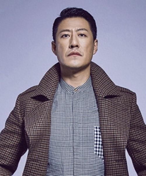 48岁于震定居山东老家！住青砖瓦房四合院引羡慕