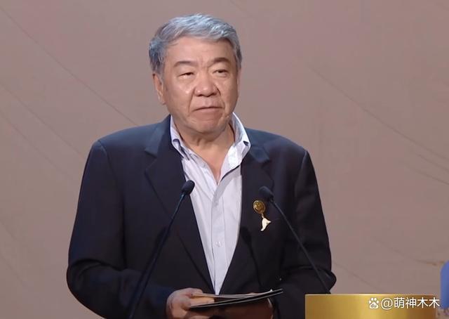 张鲁一失联一个月！狗仔再次喊话：郑晓龙等到快发疯了