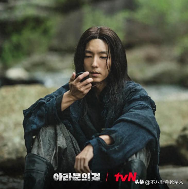 韩剧越来越中国味，抄袭我们拍民国剧，甚至说冰糖葫芦是他们的
