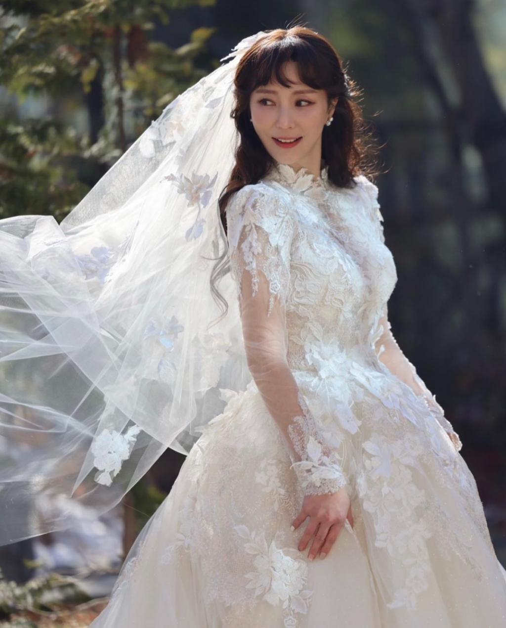 宋仲基给她婚礼当司仪？