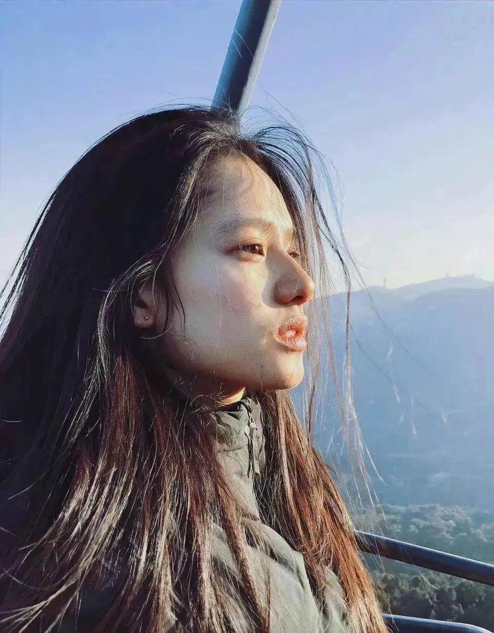 被嘲“恋爱脑”的她，终于清醒了？