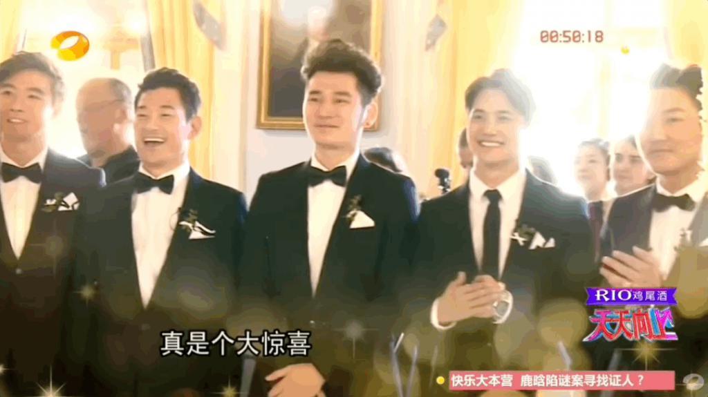 欧弟离婚两年，酒后抱柱温存，美艳前妻两度“姐弟恋”……