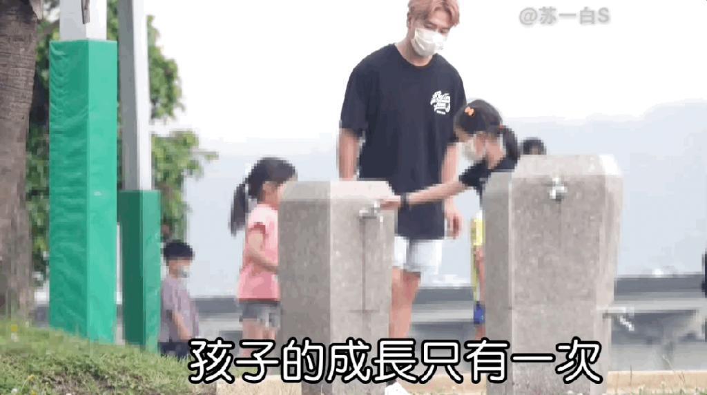 欧弟离婚两年，酒后抱柱温存，美艳前妻两度“姐弟恋”……