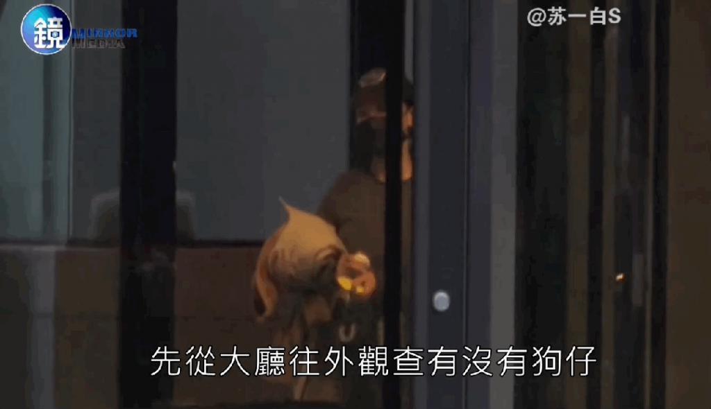 欧弟离婚两年，酒后抱柱温存，美艳前妻两度“姐弟恋”……
