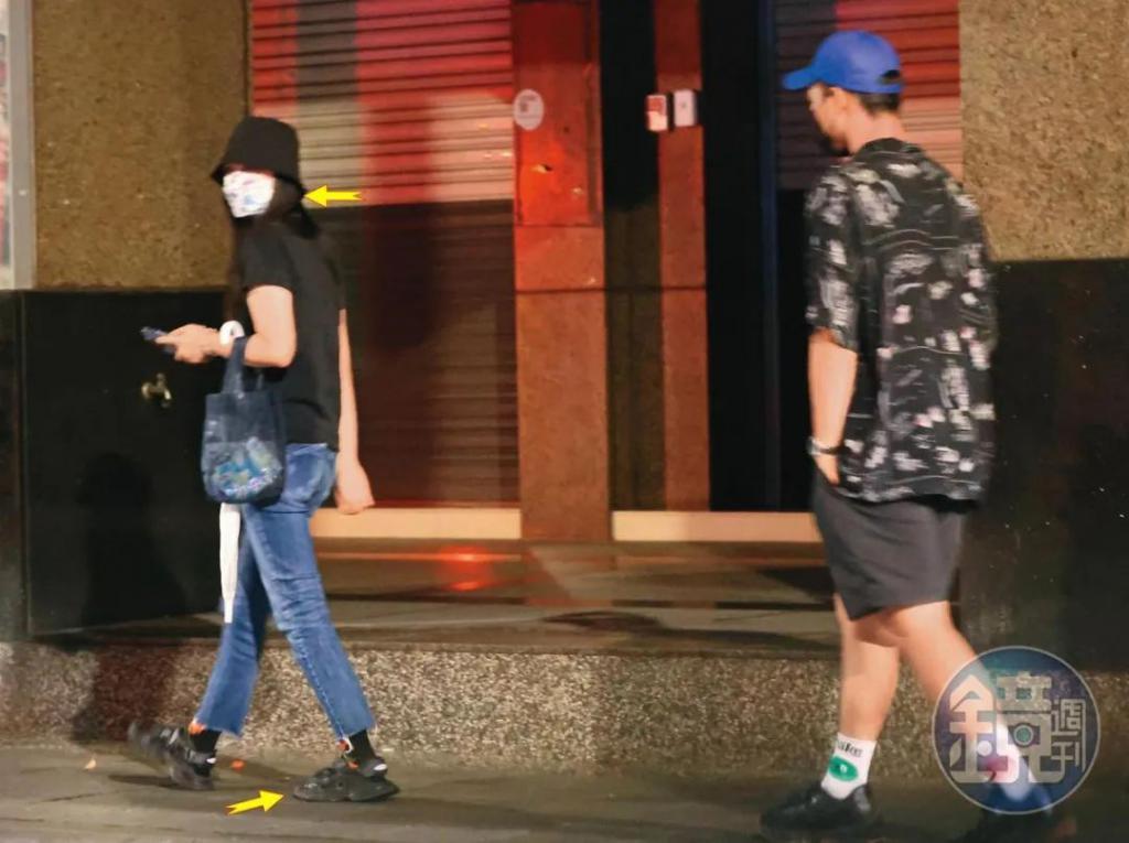 欧弟离婚两年，酒后抱柱温存，美艳前妻两度“姐弟恋”……