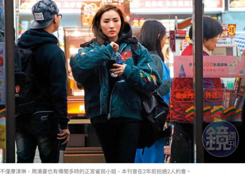 欧弟离婚两年，酒后抱柱温存，美艳前妻两度“姐弟恋”……