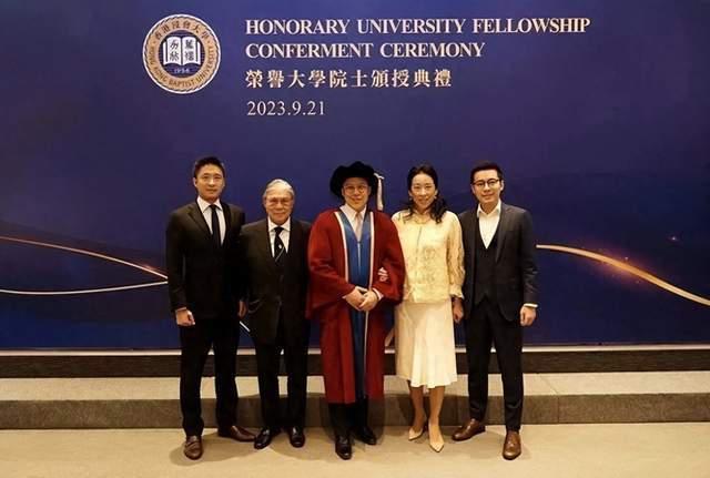 郭晶晶低调返港陪娃，拎亚运会纪念品回家