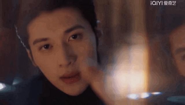 靠“擦边镜头”吸引观众，这骂挨得冤吗？