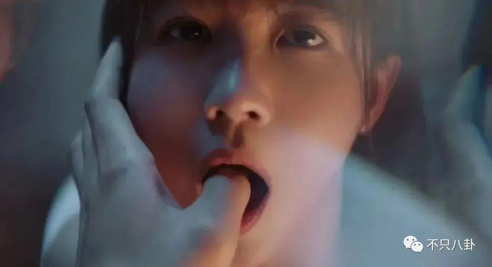 靠“擦边镜头”吸引观众，这骂挨得冤吗？