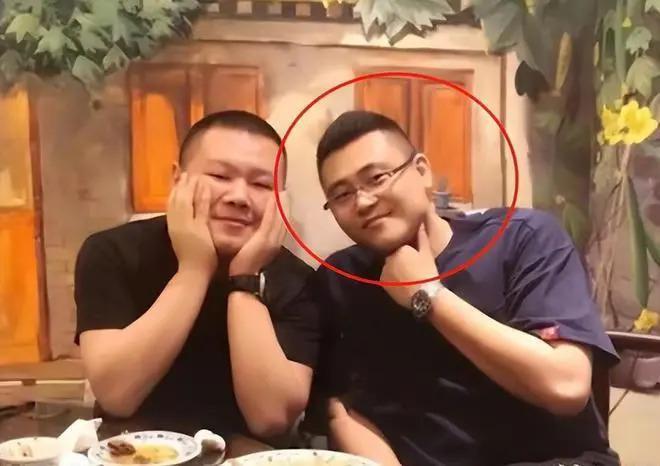郭德纲现身墨尔本，王惠与小儿子均露面，一家三口罕同框