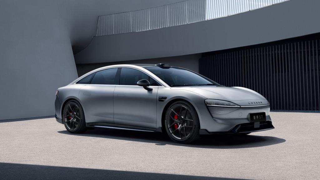 智界S7预告图公开：定位高能大空间智慧轿跑，号称超越Model S