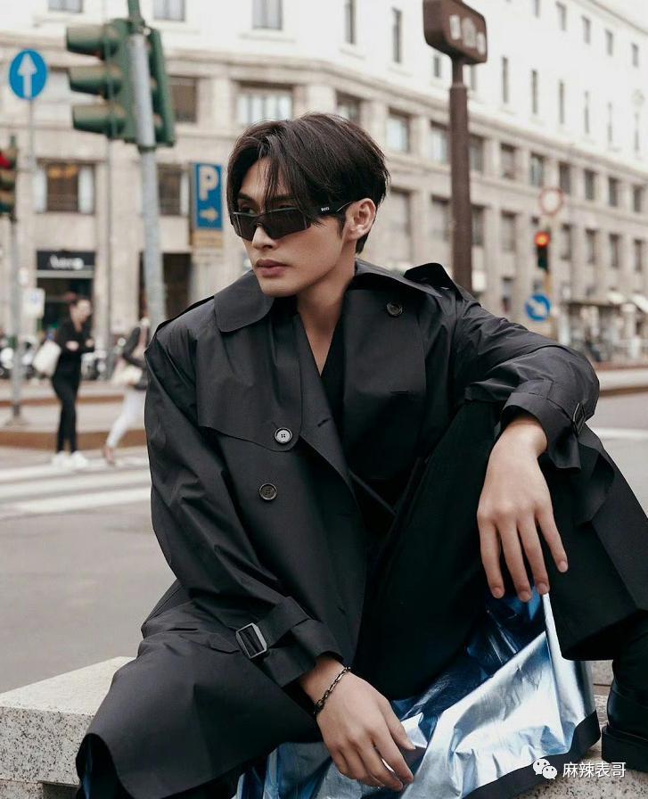 天啊，这两位还能救一救吗？