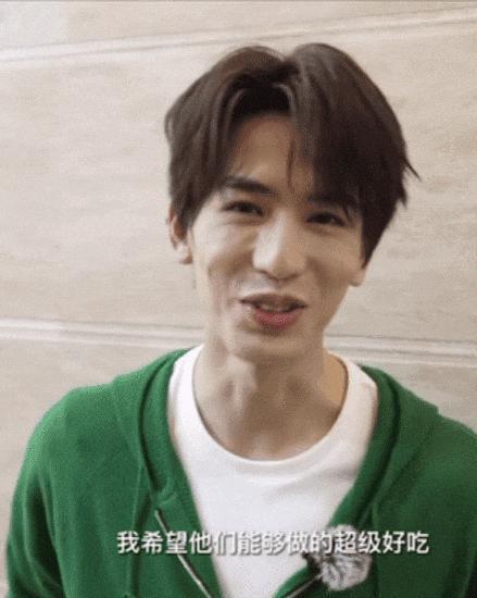 天啊，这两位还能救一救吗？