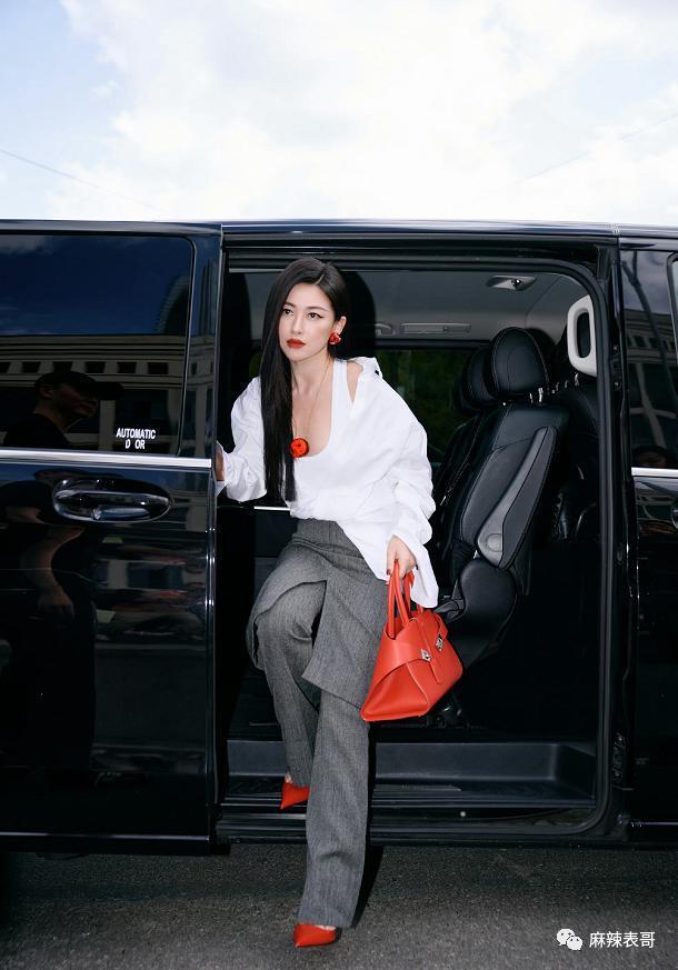 天啊，这两位还能救一救吗？