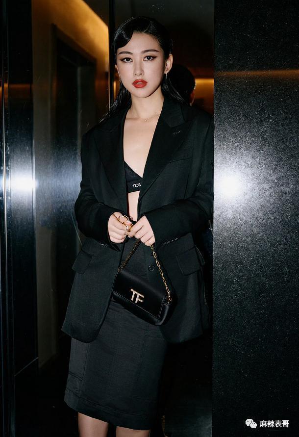 天啊，这两位还能救一救吗？