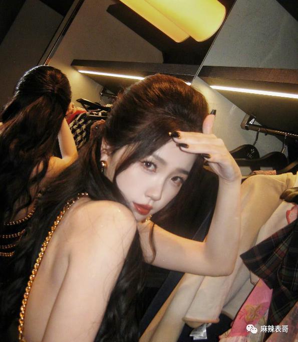 天啊，这两位还能救一救吗？