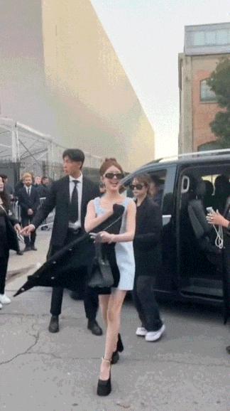 天啊，这两位还能救一救吗？